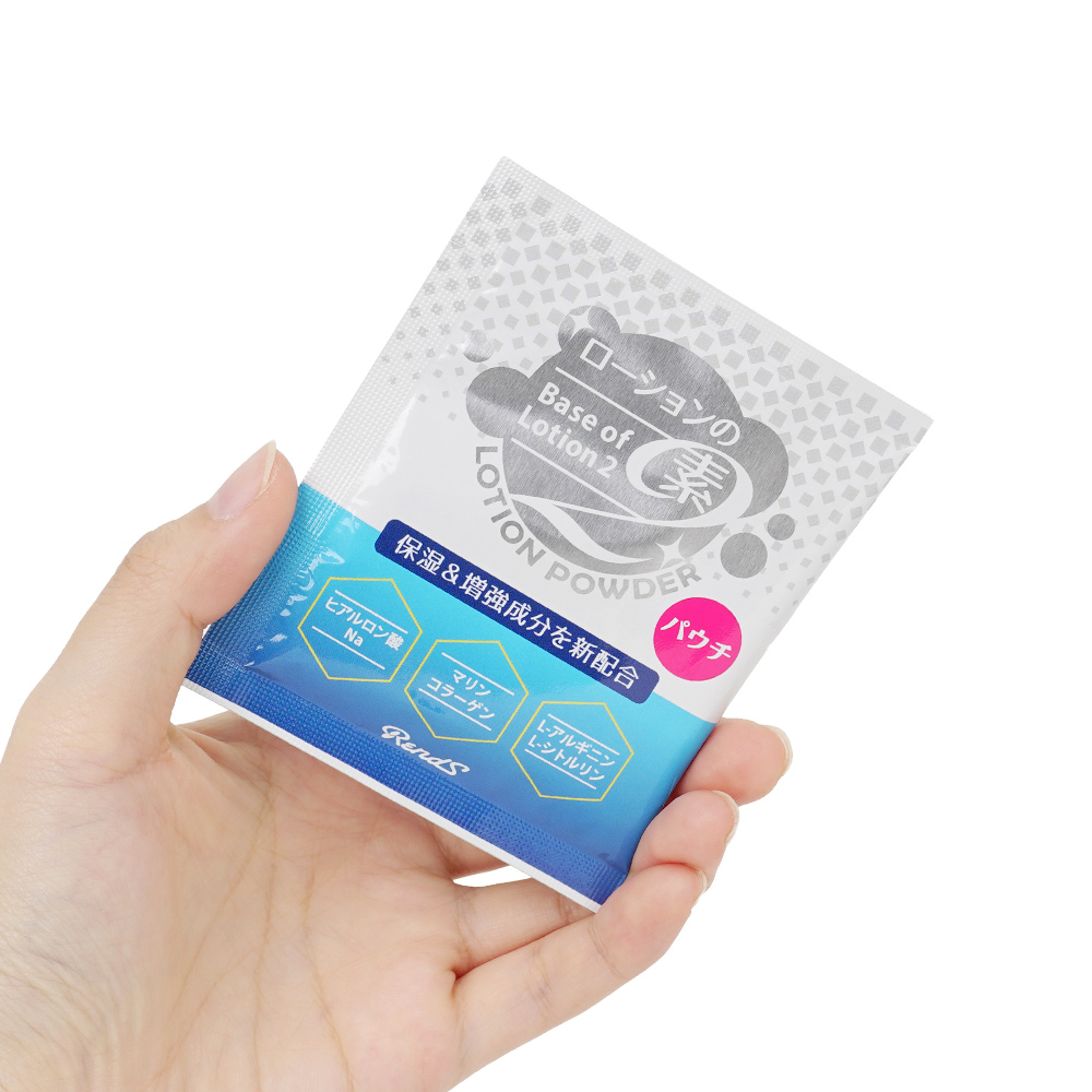 内容量はボトルの10分の1で10ｇ。グラム単価は落ちますが、携帯性や使い切れる安心感など、パウチならではのメリットがあります。